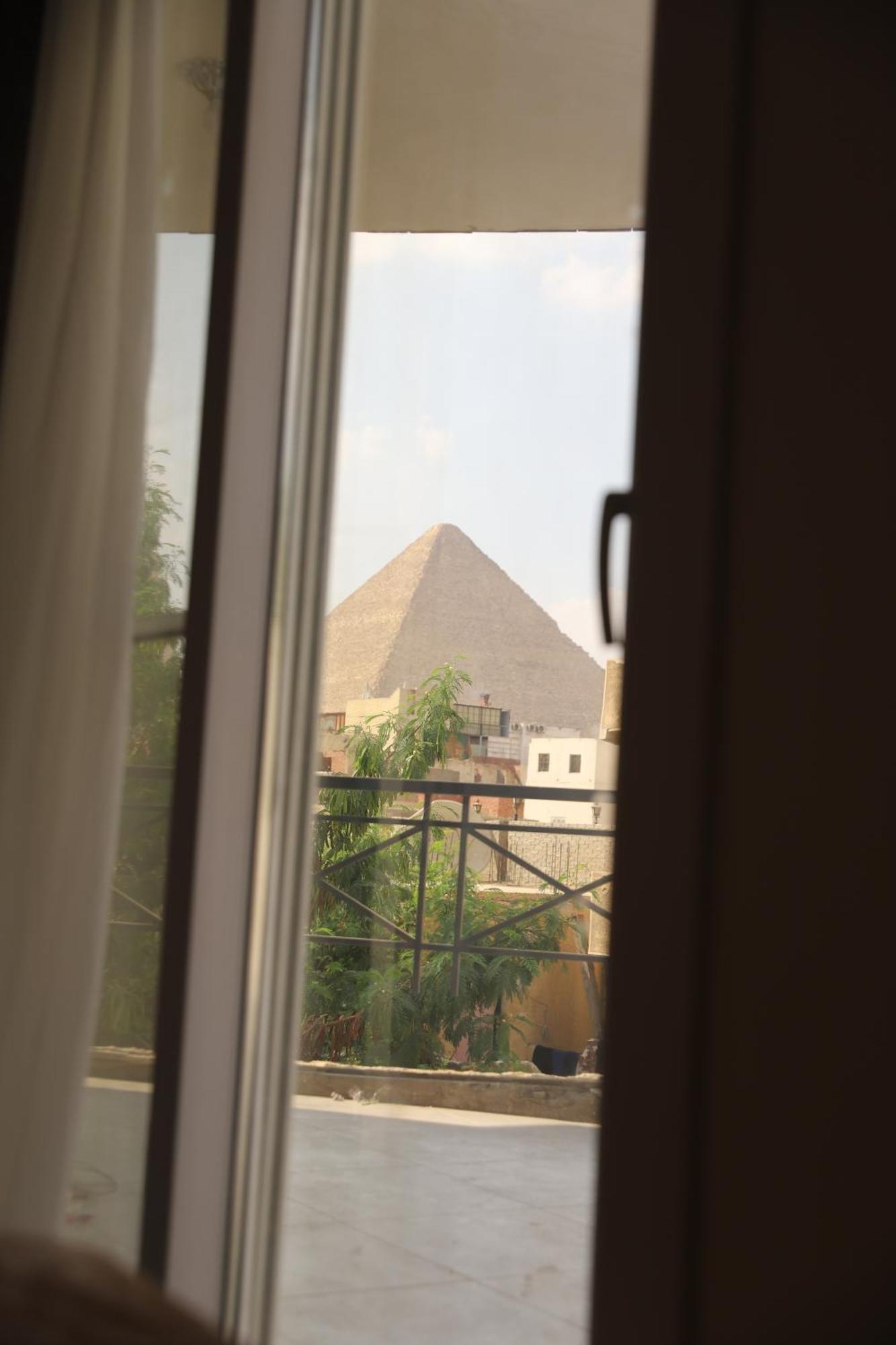 King Khufu Pyramids View Hotel Kafrat al Jabal Екстер'єр фото